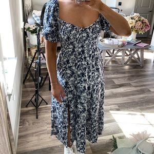 Abercrombie with tags smocked midi dress